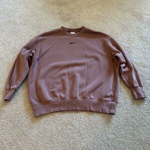 Nike Women’s Crew Neck Sweatshirt